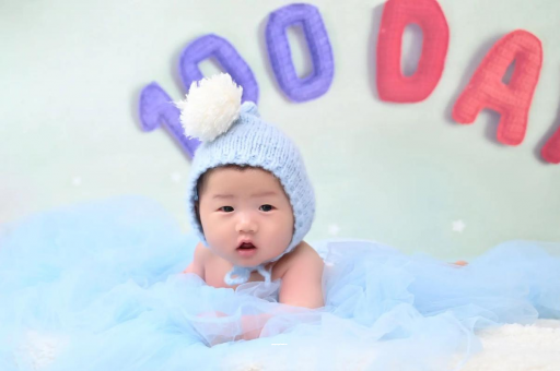 赵县宝宝脸上起红疹子